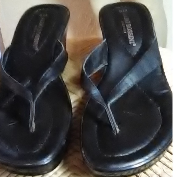 Aldo Rossini Black Leather Wedge Slides Size 8M - Picture 1 of 6